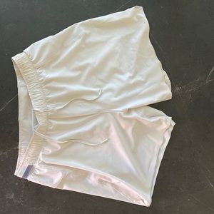 Lululemon surge short